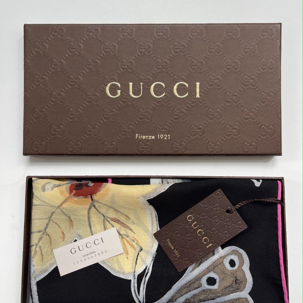 New Gucci Scarf Logo Kris Knight Butterfly Flora Black Silk Wrap Gucci Gift Box